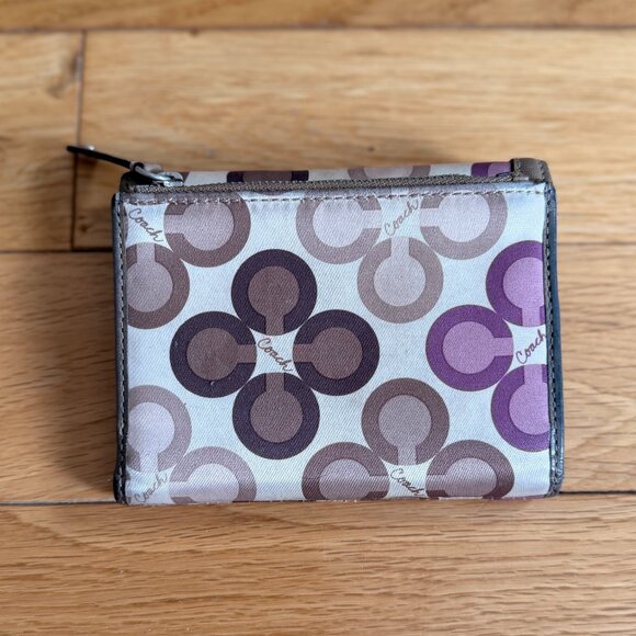 COACH Ashley Optic Art Tri-Fold Compact Clutch Wallet In Purple & Beige - Picture 2 of 7